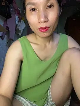 Snapshot of MinHiNi chatting on September 14, 2025, 8:46 am MinHiNi online show from September 14, 2025, 8:46 am