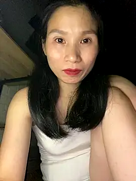 Snapshot of MinHiNi chatting on September 19, 2025, 7:25 pm MinHiNi online show from September 19, 2025, 7:25 pm