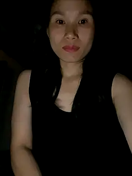 Snapshot of MinHiNi chatting on October 4, 2025, 4:27 pm MinHiNi online show from October 4, 2025, 4:27 pm