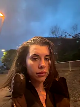 Snapshot of AlitaNova chatting on November 14, 2025, 6:56 am AlitaNova online show from November 14, 2025, 6:56 am