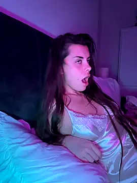 Snapshot of AlitaNova chatting on November 14, 2025, 9:13 pm AlitaNova online show from November 14, 2025, 9:13 pm