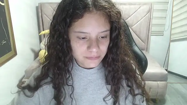 Velvet Moon V online show from January 14, 2026, 1:06 pm