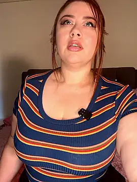 Snapshot of maddy_Bloomm chatting on January 15, 2026, 4:55 pm maddy Bloomm online show from January 15, 2026, 4:55 pm