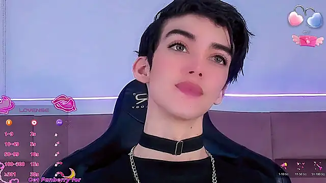 Baby FenixTS online show from December 17, 2025, 6:52 am