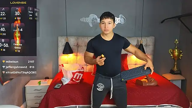 Snapshot of Horny_nick18 chatting on October 4, 2025, 12:58 pm Horny nick18 online show from October 4, 2025, 12:58 pm