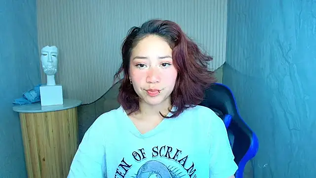 valentina r  online show from October 11, 2025, 3:17 am