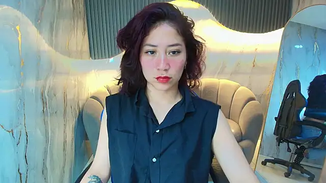 valentina r  online show from November 13, 2025, 3:16 am