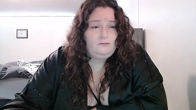 Snapshot of ScarlettRose129 chatting on October 29, 2025, 2:14 am ScarlettRose129 online show from October 29, 2025, 2:14 am