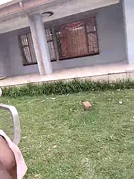 Snapshot of SweetHoney21_ chatting on November 3, 2025, 2:18 pm SweetHoney21 online show from November 3, 2025, 2:18 pm