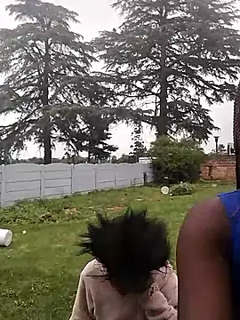 Snapshot of SweetHoney21_ chatting on November 20, 2025, 5:40 am SweetHoney21 online show from November 20, 2025, 5:40 am