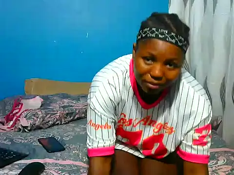 Snapshot of SweetHoney21_ chatting on November 23, 2025, 8:19 pm SweetHoney21 online show from November 23, 2025, 8:19 pm