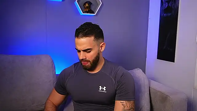 Paul Phoenix online show from February 3, 2026, 3:04 am