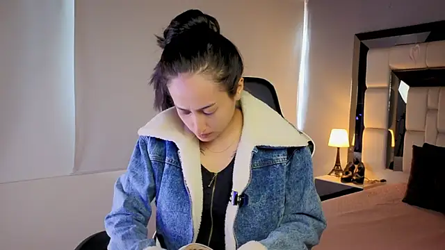 Adhara7 online show from February 20, 2026, 8:20 pm