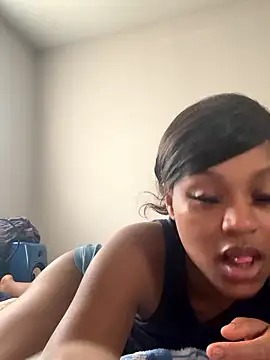 PrettyBabriexox online show from January 9, 2026, 5:04 pm