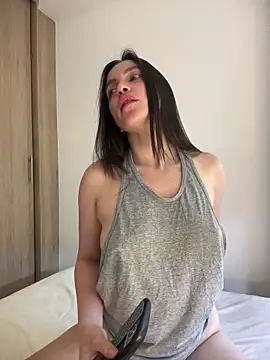 karinasantos  online show from March 20, 2026, 3:39 pm