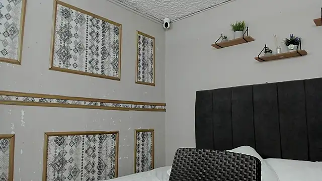 Snapshot of Riky_Strong chatting on November 9, 2025, 4:44 am Riky Strong online show from November 9, 2025, 4:44 am