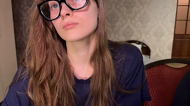 cutemilana sexwife online show from June 11, 2026, 8:07 pm