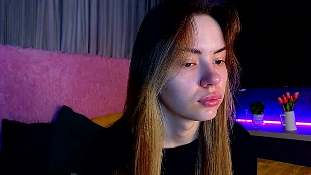 telari0l0ve online show from November 15, 2025, 8:55 am