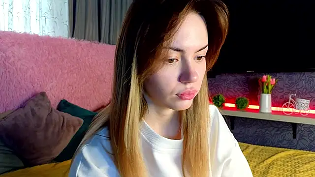 telari0l0ve online show from January 8, 2026, 8:38 am