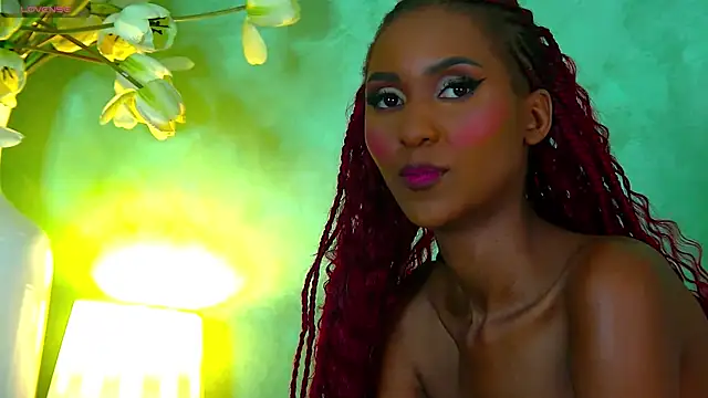 Snapshot of Izzie_Sugar chatting on September 21, 2025, 7:48 pm Izzie Sugar online show from September 21, 2025, 7:48 pm