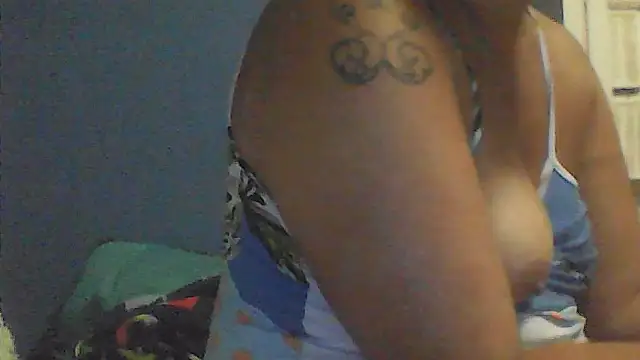 sarahkat86 online show from October 29, 2025, 3:53 am