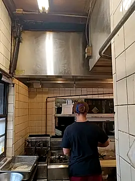 sarahkat86 online show from December 2, 2025, 4:13 pm