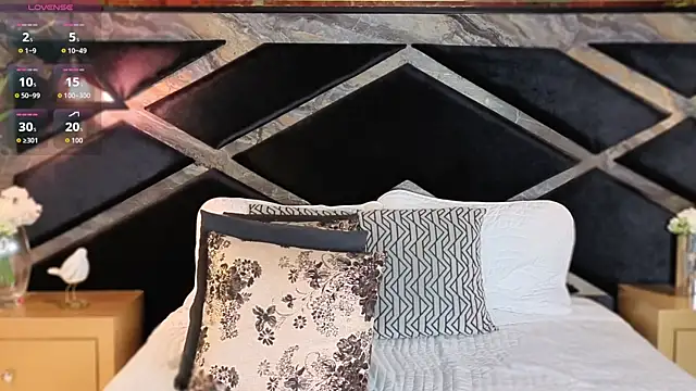 CristalHeart  online show from September 24, 2025, 12:08 pm