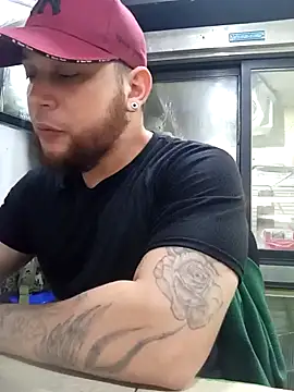 Catire10  online show from September 18, 2025, 1:57 pm