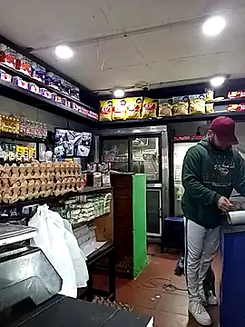 Catire10  online show from September 19, 2025, 1:01 pm