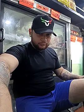 Catire10  online show from December 3, 2025, 2:04 pm