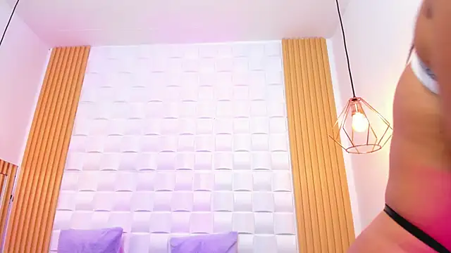 AriaBelle online show from September 15, 2025, 7:03 pm