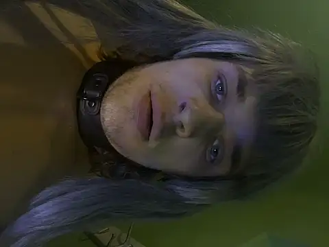 emilydee666 online show from March 29, 2026, 3:28 am