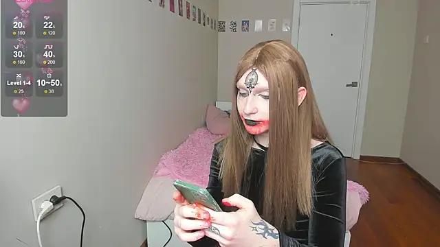 yoi mika online show from October 31, 2025, 11:17 pm