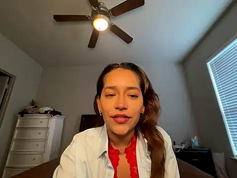 Snapshot of eurydicee chatting on September 13, 2025, 7:57 pm eurydicee online show from September 13, 2025, 7:57 pm