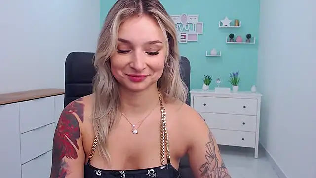 LilFleurish online show from November 7, 2025, 5:29 am