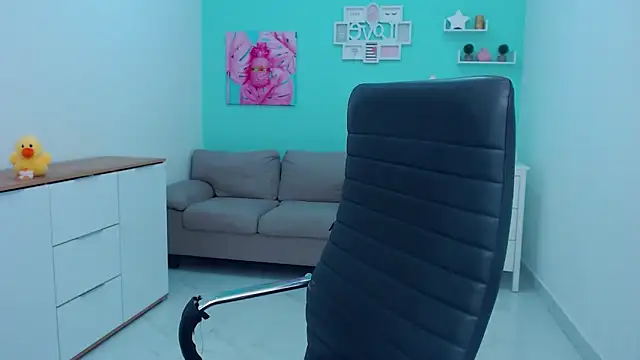 LilFleurish online show from December 14, 2025, 5:35 am