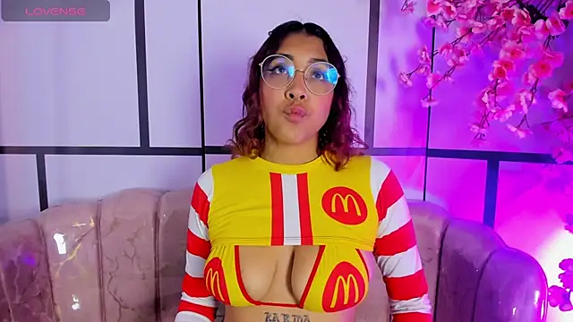 Olivejoness online show from October 22, 2025, 4:57 am