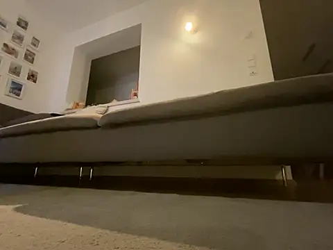 Snapshot of Honeymoon1985 chatting on February 14, 2026, 9:44 pm Honeymoon1985 online show from February 14, 2026, 9:44 pm