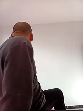 CWQ123 online show from November 9, 2025, 1:48 am