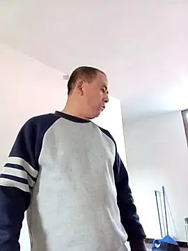 CWQ123 online show from November 19, 2025, 8:03 am