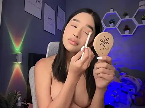 lelasohna online show from September 12, 2025, 8:03 am