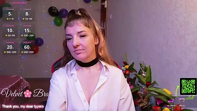 QueenInSilence online show from November 8, 2025, 11:14 pm