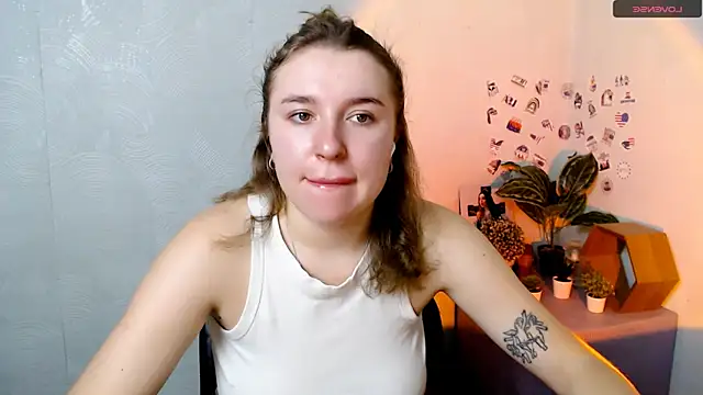 JuliaTopp  online show from November 24, 2025, 5:18 am