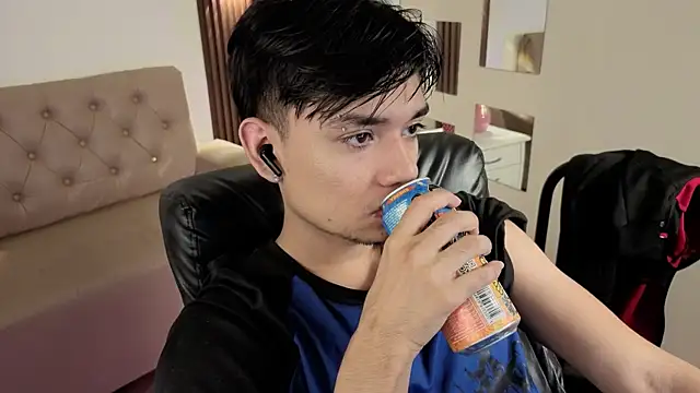 davoxer online show from April 10, 2026, 3:12 am