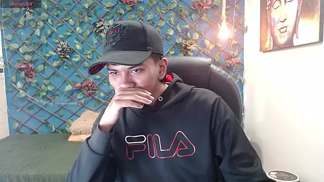 markbowie online show from December 17, 2025, 12:00 pm