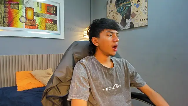 markbowie online show from April 13, 2026, 11:59 am