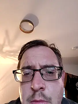 Plautze66 online show from April 19, 2026, 4:34 am