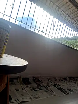 Snapshot of Isis_Duvall chatting on November 4, 2025, 8:41 pm Isis Duvall online show from November 4, 2025, 8:41 pm