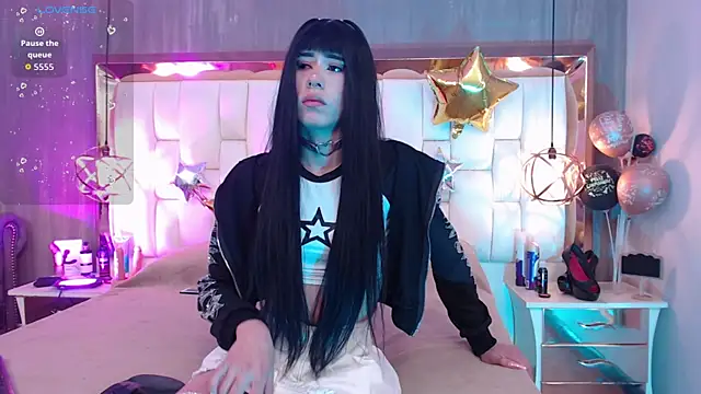 Foxxy Doll online show from November 8, 2025, 4:29 pm