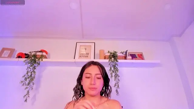 Vampgyal online show from November 25, 2025, 10:21 pm